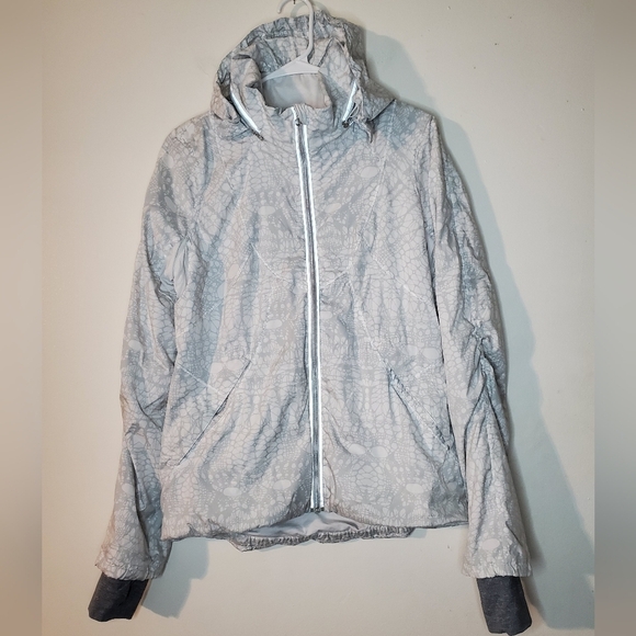 Womens Lululemon Run Hustle Jacket Size 6 White Reflective Glacier Lace - Picture 2 of 16